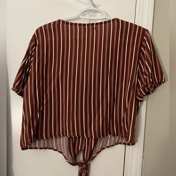 Cute Front Tie Top - Picture 2 of 2